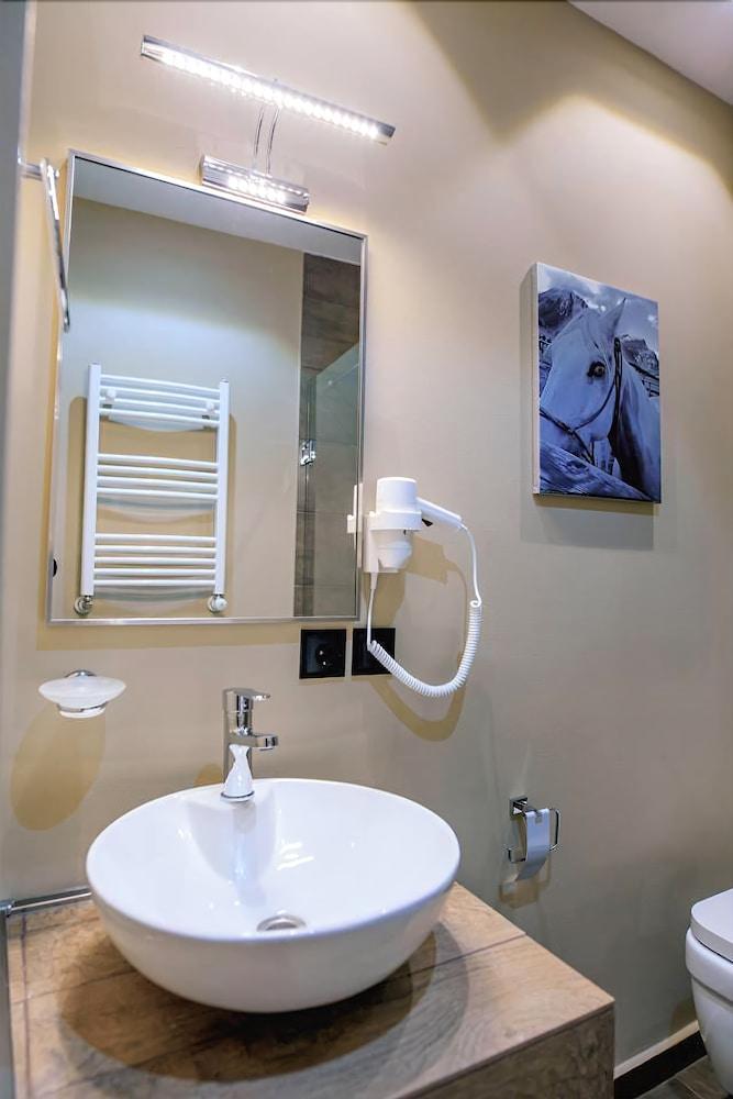 Apartment Georgia Тбилиси Экстерьер фото
